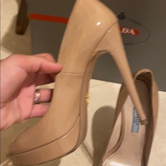 Prada shoes size 8 -with box no duster - Picture 6 of 6